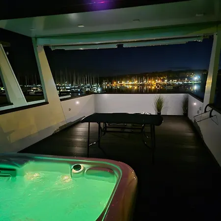 Molo - Floating House Daire *